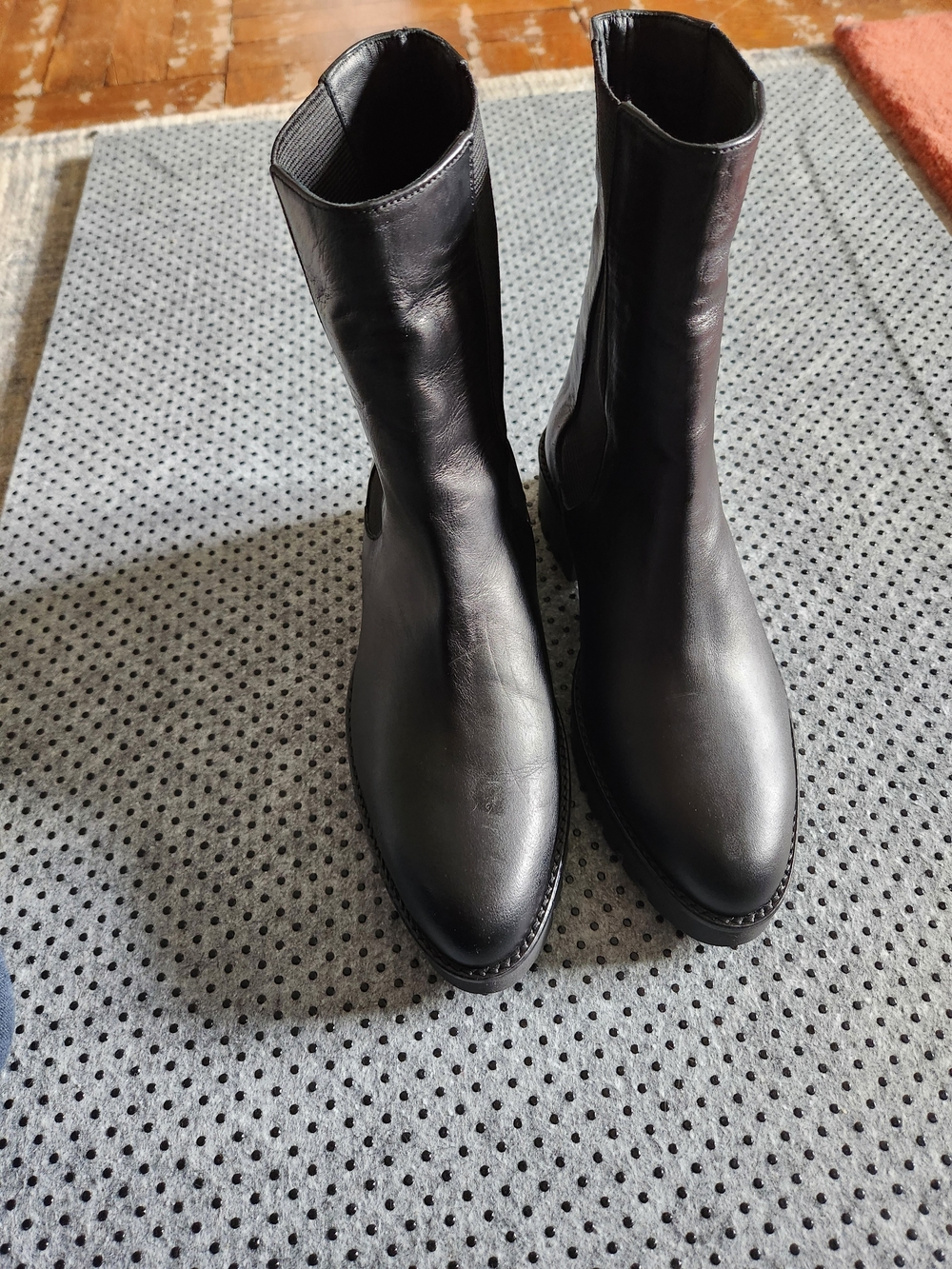 Theory Black Leather Chelsea Women's Ankle Booties